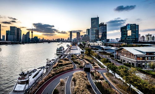 前11月全國房地產開發投資達12.13萬億元 市場調整期的數據解讀與未來展望